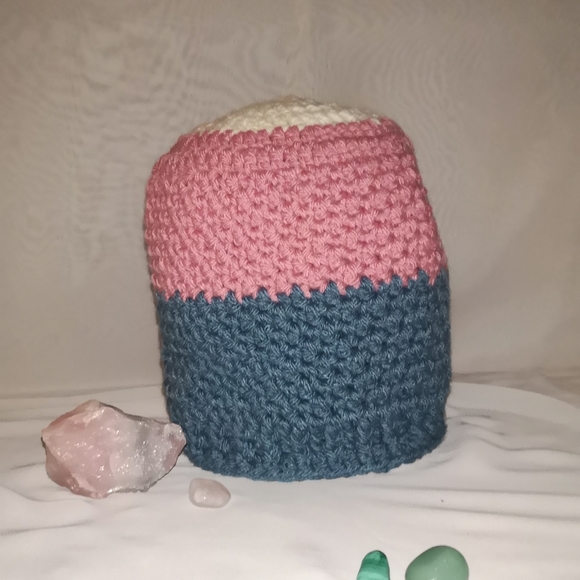 Hand crocheted hat - Picture 2 of 2